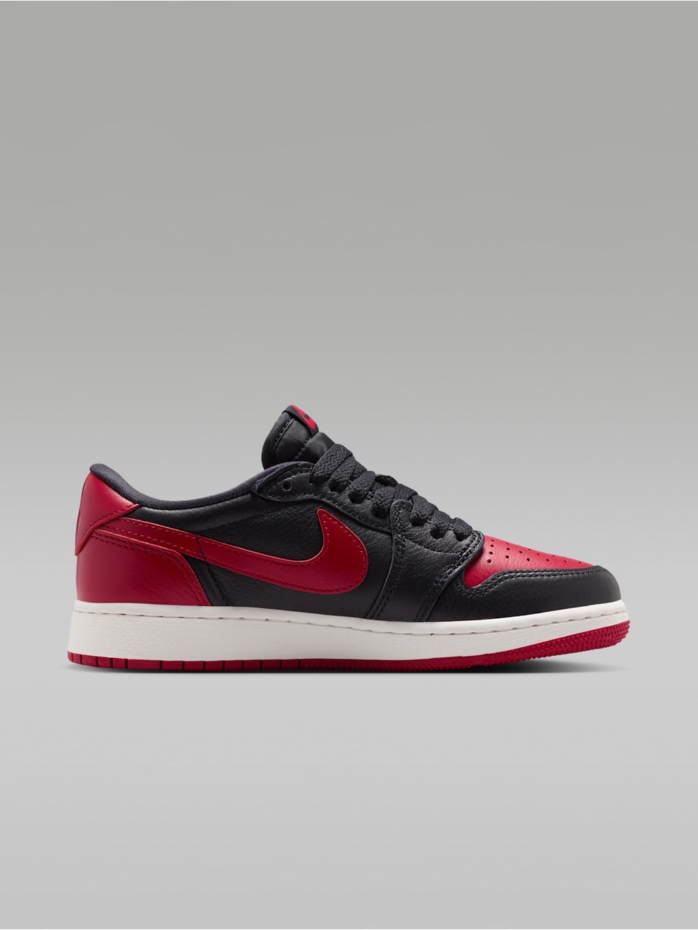 Air Jordan AJ 1 Retro Low OG New In Box Boy’s Size 4 1/2